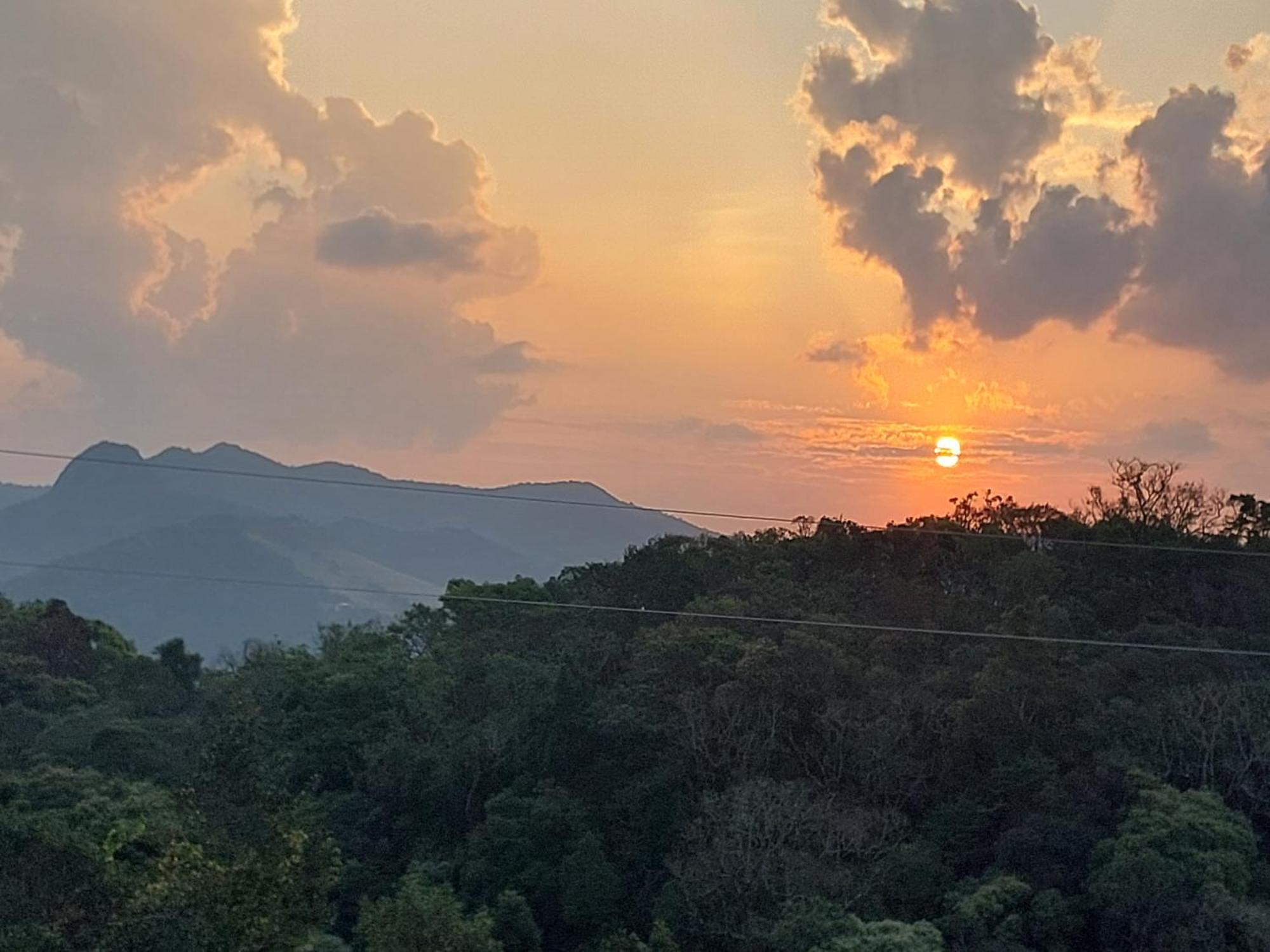 Willa Casa Na Montanha Gonçalves Zewnętrze zdjęcie